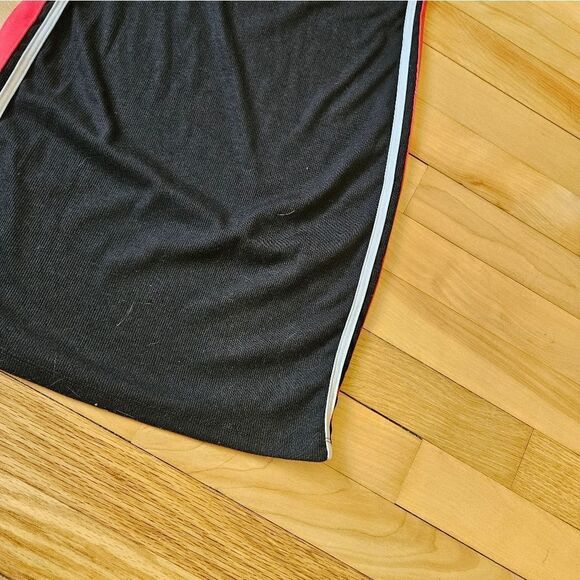 Divided Form Fitting Dress - Picture 5 of 8